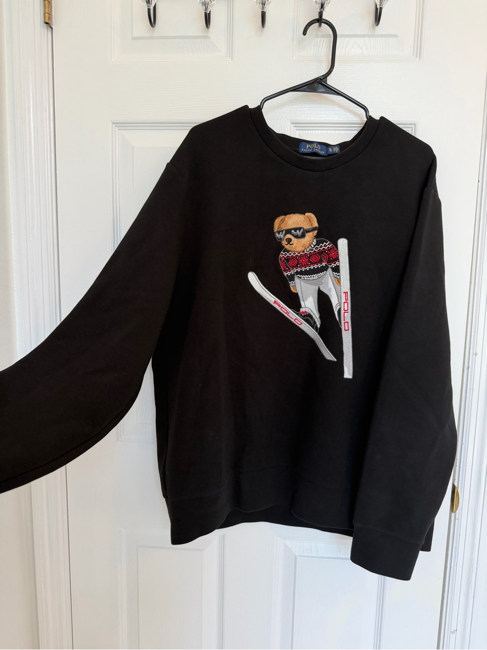 Ralph Lauren Black Crewneck Sweatshirt with Skiing Bear Graphic - Picture 3 of 6